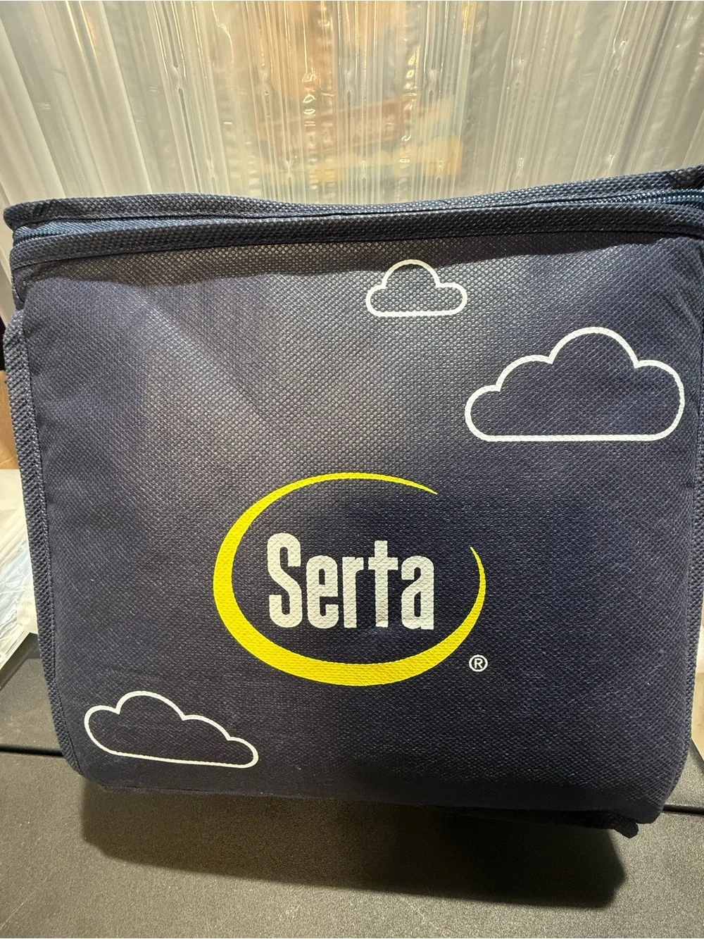 New-Serta SertaRest Deluxe Satin Beauty Full Waterproof Mattress Protector